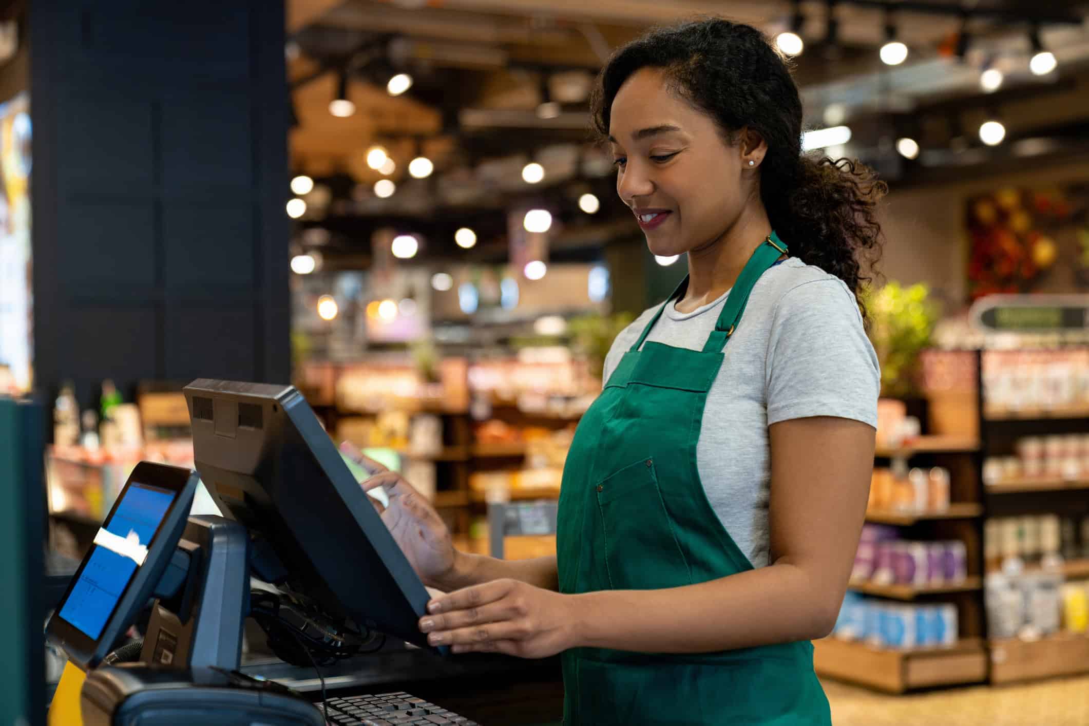 How Retailers Simplify Store Communications with UCaaS and Managed Networking